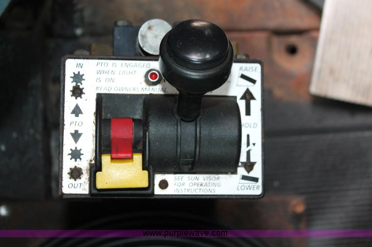 image for item H8086 1998 Mack RD688S dump truck