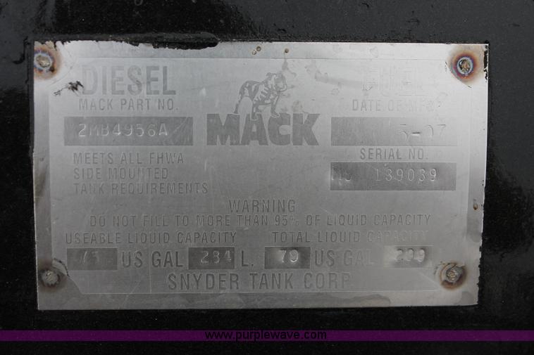 image for item H8086 1998 Mack RD688S dump truck