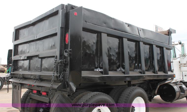 image for item H8086 1998 Mack RD688S dump truck