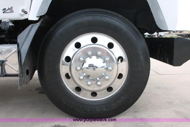 image for item H8086 1998 Mack RD688S dump truck