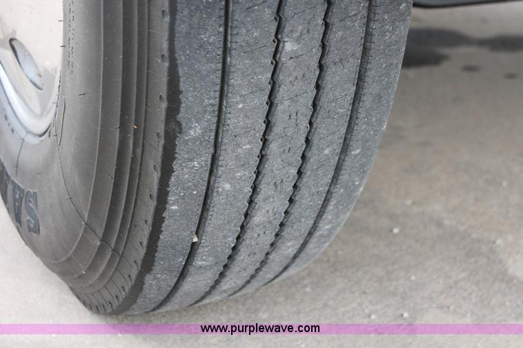 image for item H8086 1998 Mack RD688S dump truck