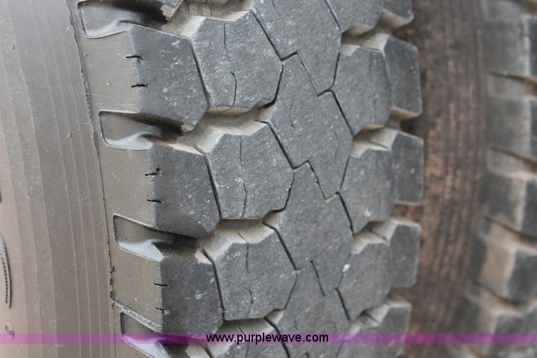 image for item H8086 1998 Mack RD688S dump truck