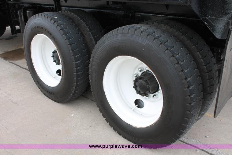 image for item H8086 1998 Mack RD688S dump truck