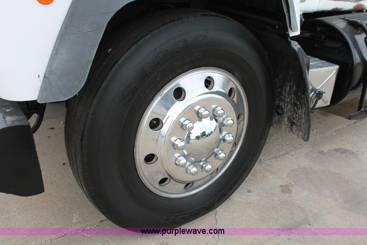 image for item H8086 1998 Mack RD688S dump truck