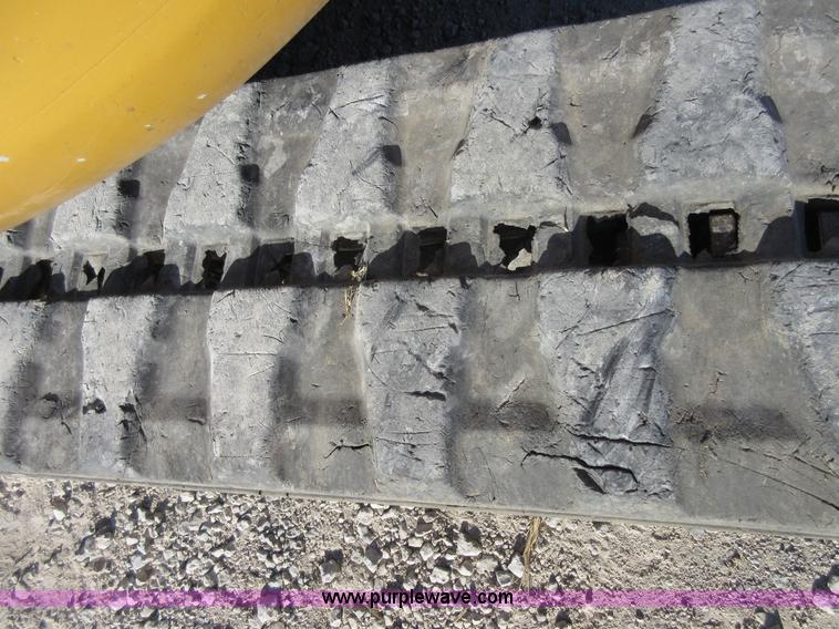 image for item I1900 2005 Caterpillar 304CR mini excavator