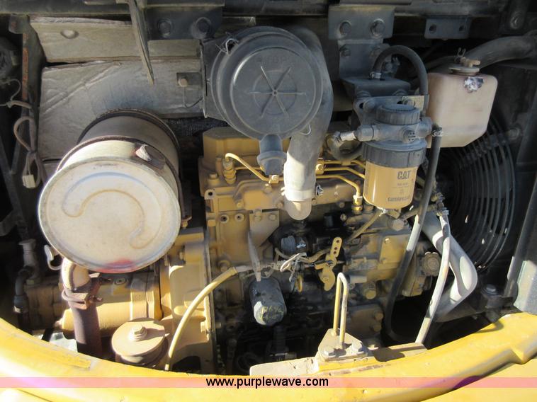 image for item I1900 2005 Caterpillar 304CR mini excavator