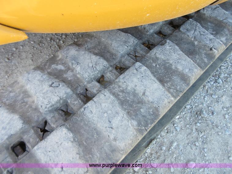 image for item I1900 2005 Caterpillar 304CR mini excavator