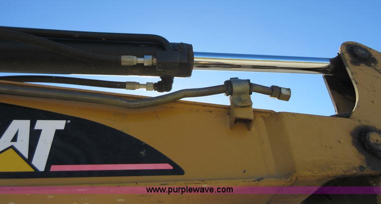 image for item I1900 2005 Caterpillar 304CR mini excavator