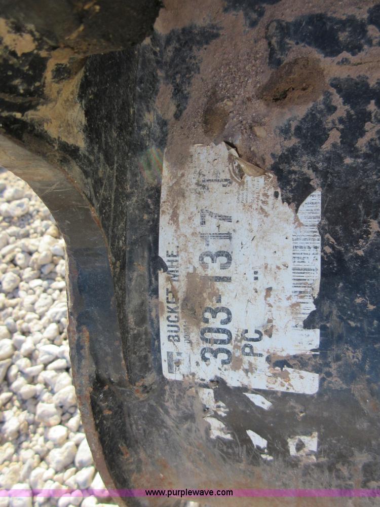 image for item I1900 2005 Caterpillar 304CR mini excavator