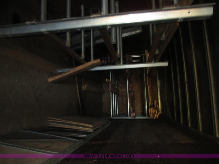 image for item I6313 Dry van box