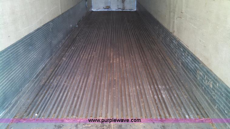 image for item I6316 1988 Timpte refrigerated trailer