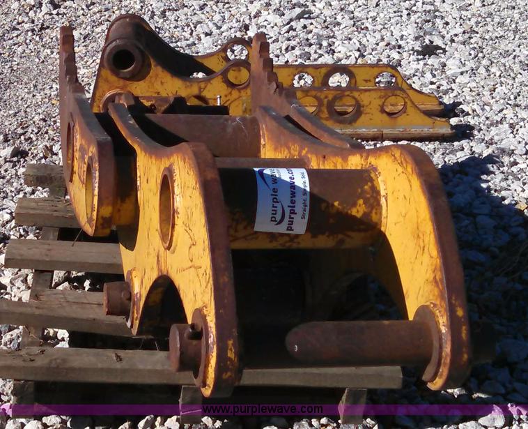 image for item I6318 Caterpillar excavator thumb