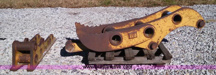 image for item I6318 Caterpillar excavator thumb