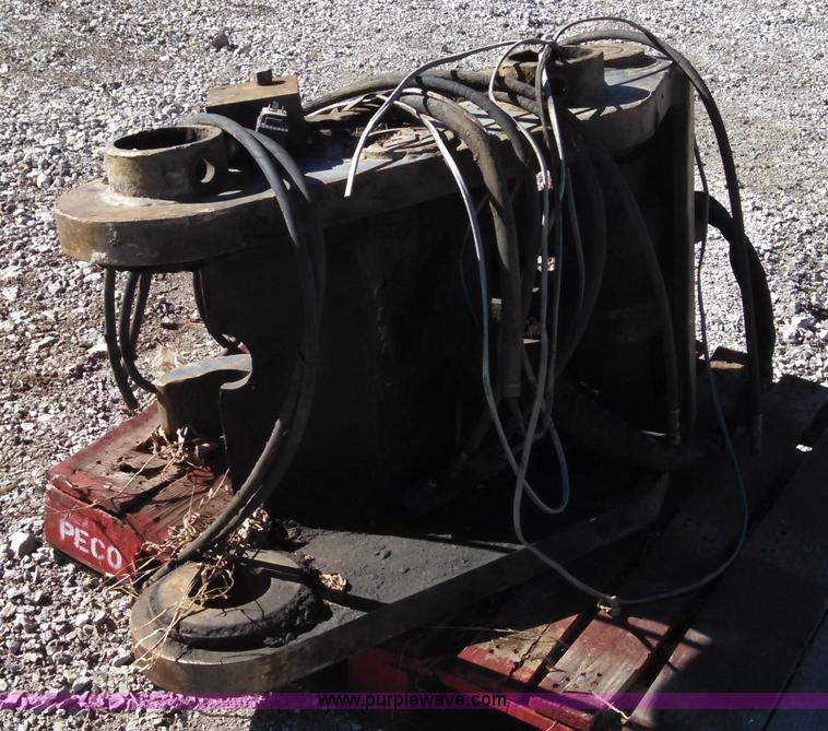 image for item I6319 CF excavator quick coupler