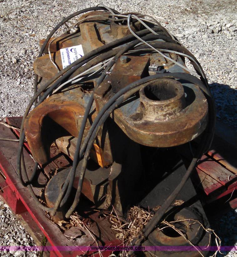 image for item I6319 CF excavator quick coupler