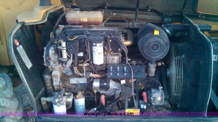 image for item I6320 2005 Caterpillar TH350B telehandler