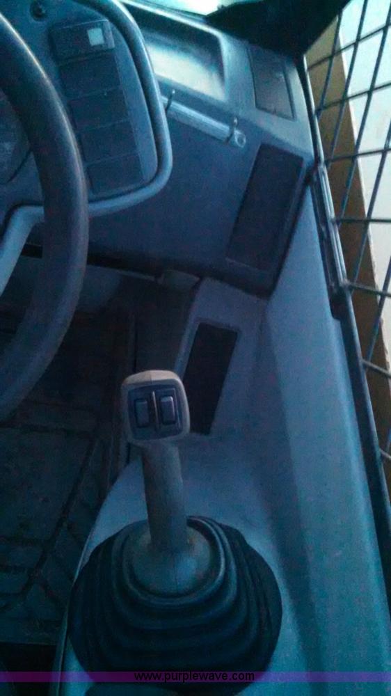 image for item I6320 2005 Caterpillar TH350B telehandler