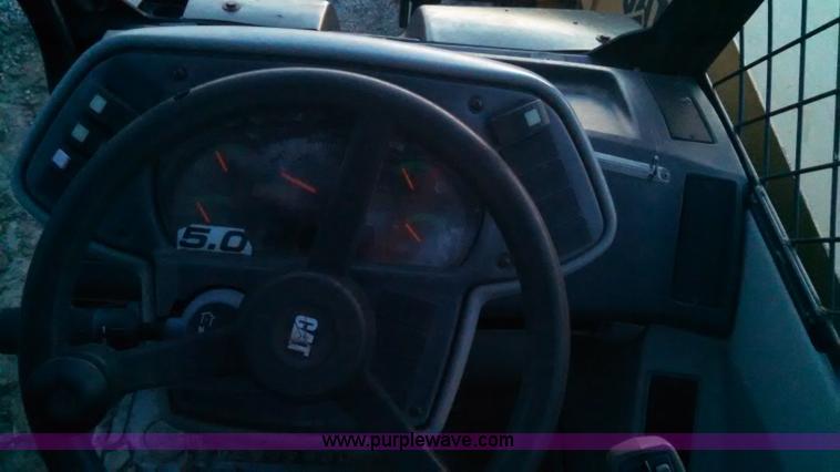 image for item I6320 2005 Caterpillar TH350B telehandler