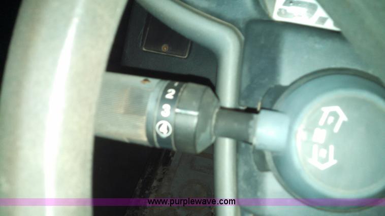 image for item I6320 2005 Caterpillar TH350B telehandler