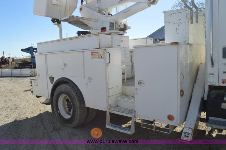 image for item I6371 Lift All L0M-50-2S bucket lift