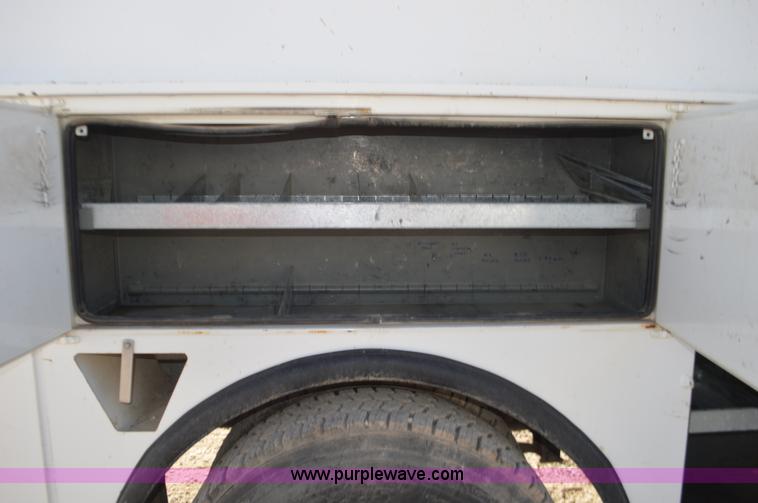 image for item I6371 Lift All L0M-50-2S bucket lift