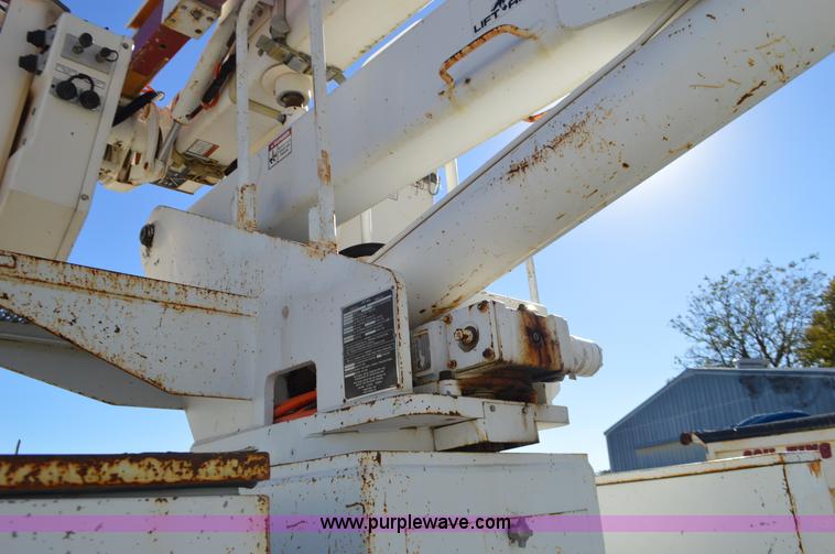 image for item I6371 Lift All L0M-50-2S bucket lift