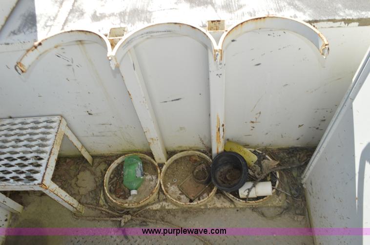 image for item I6371 Lift All L0M-50-2S bucket lift