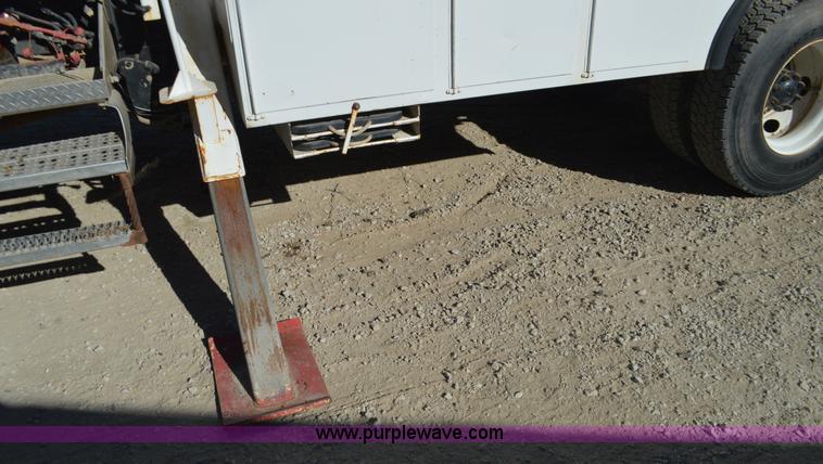 image for item I6371 Lift All L0M-50-2S bucket lift