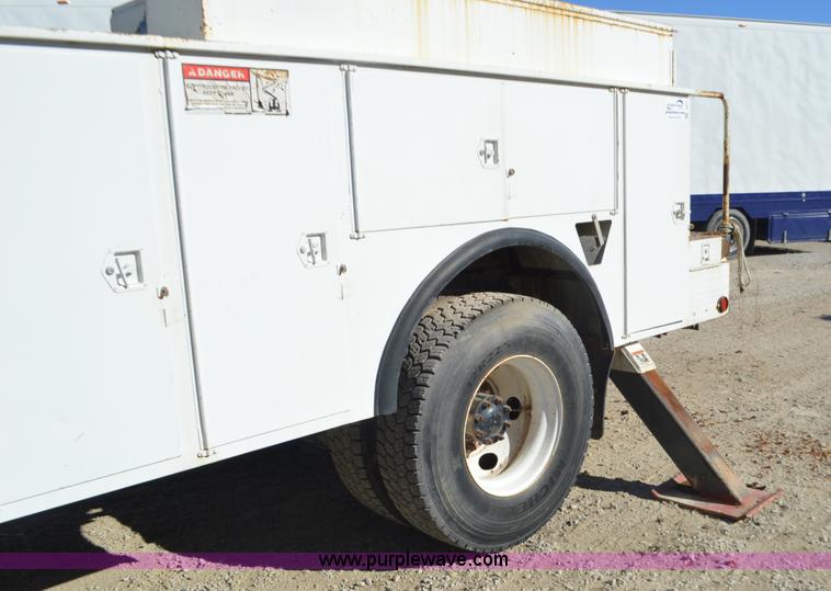 image for item I6371 Lift All L0M-50-2S bucket lift