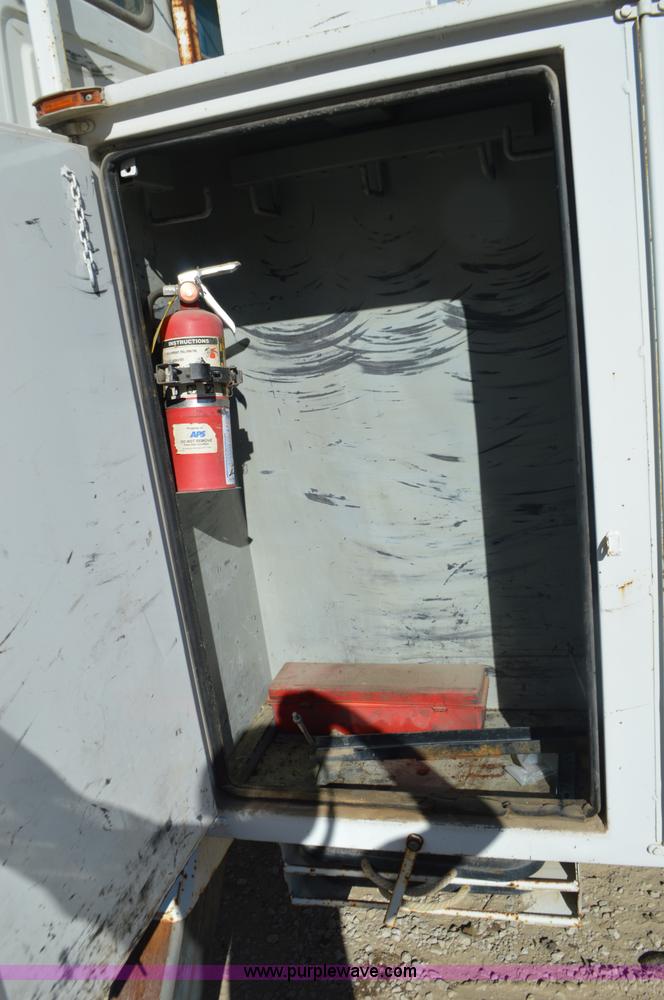 image for item I6371 Lift All L0M-50-2S bucket lift