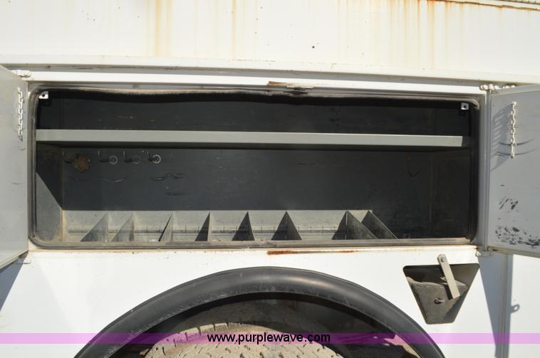 image for item I6371 Lift All L0M-50-2S bucket lift