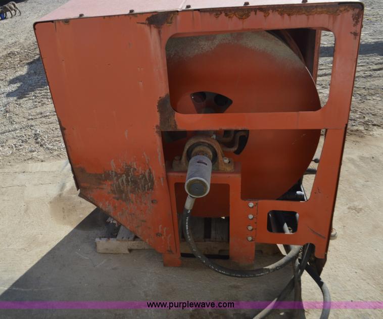 image for item I6372 Ditch Witch hydraulic directional drilling hose reel