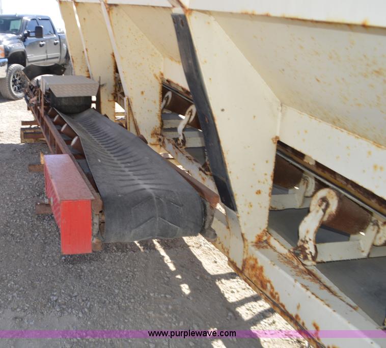 image for item I6375 Soil King Plus XL19 stone spreader