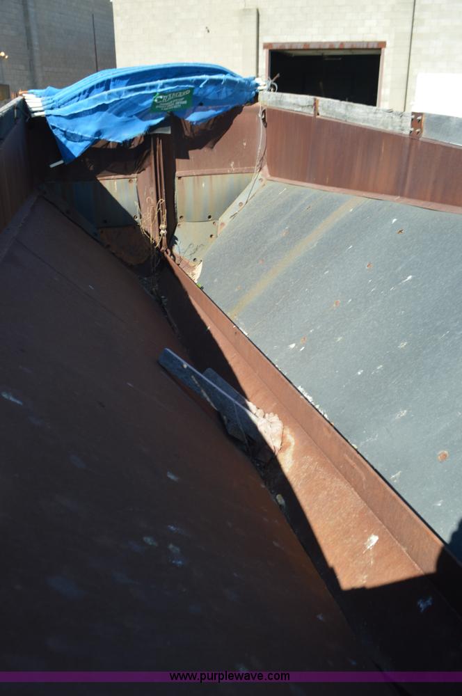 image for item I6375 Soil King Plus XL19 stone spreader