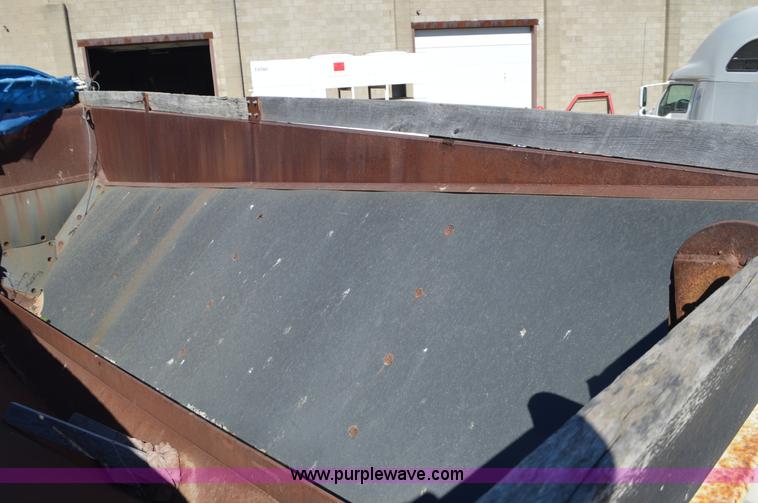 image for item I6375 Soil King Plus XL19 stone spreader