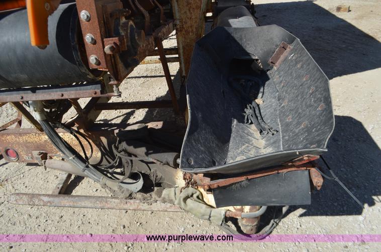 image for item I6375 Soil King Plus XL19 stone spreader