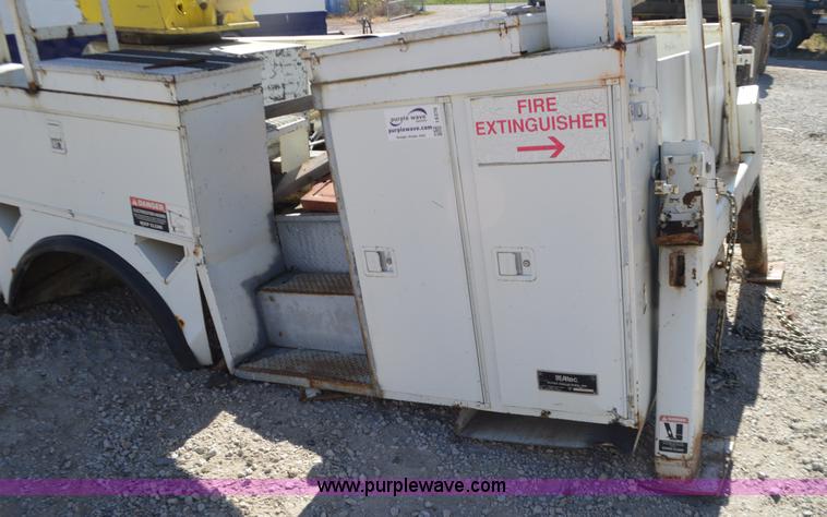 image for item I6376 Altec AA6001 bucket lift utility bed