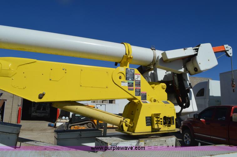 image for item I6376 Altec AA6001 bucket lift utility bed