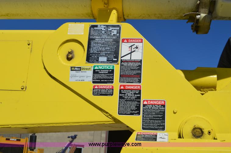 image for item I6376 Altec AA6001 bucket lift utility bed