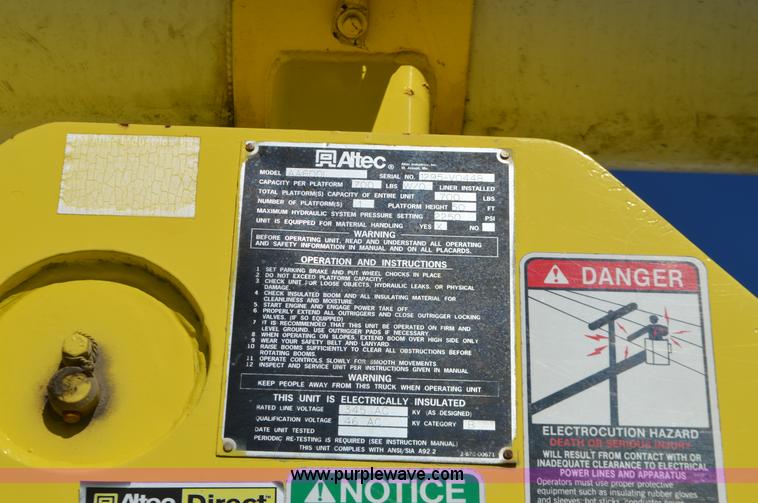 image for item I6376 Altec AA6001 bucket lift utility bed