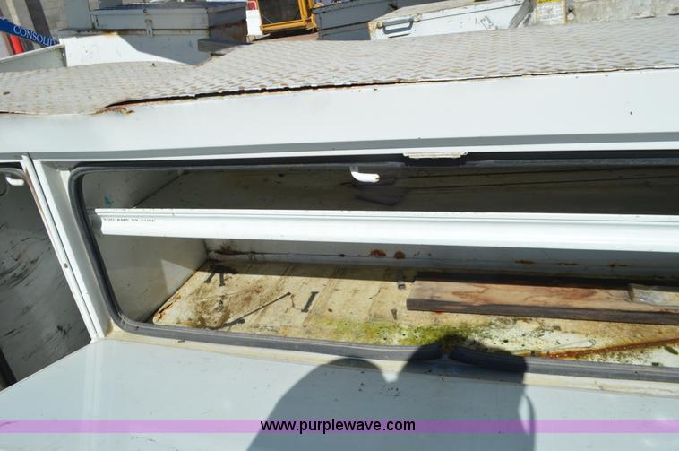 image for item I6376 Altec AA6001 bucket lift utility bed