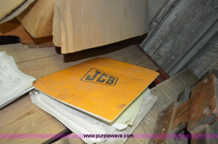 image for item I6378 1998 JCB 212SU landscape loader