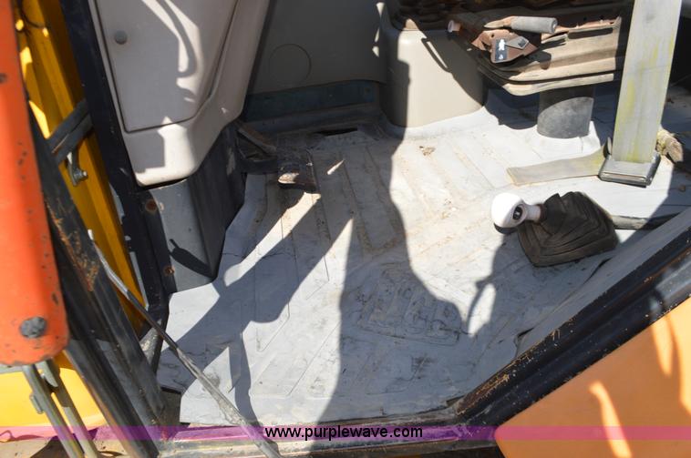 image for item I6378 1998 JCB 212SU landscape loader