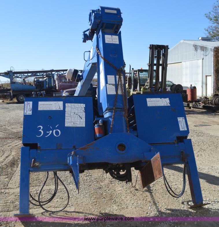 image for item I6380 National 200 truck mounted crane