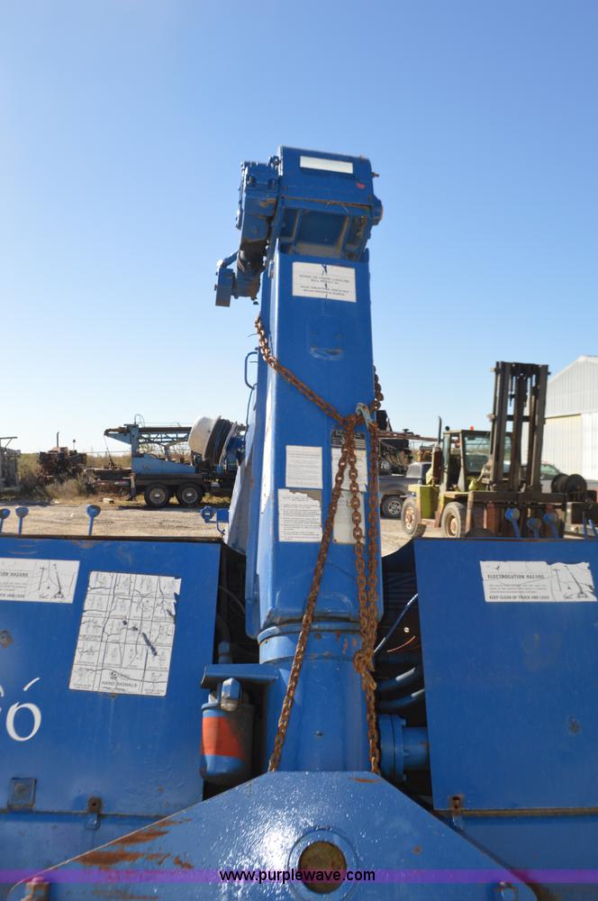 image for item I6380 National 200 truck mounted crane