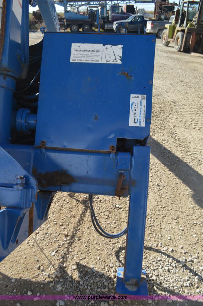 image for item I6380 National 200 truck mounted crane