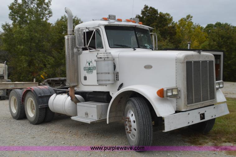 image for item I6419 1994 Peterbilt 378 semi truck