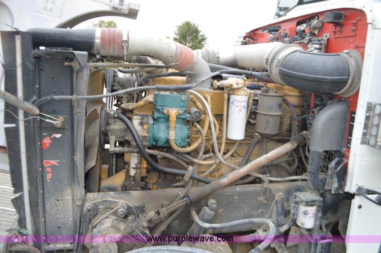 image for item I6419 1994 Peterbilt 378 semi truck