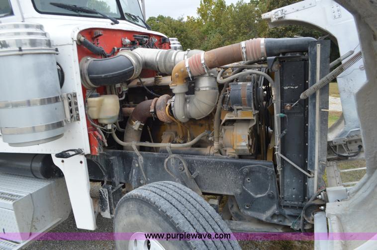 image for item I6419 1994 Peterbilt 378 semi truck