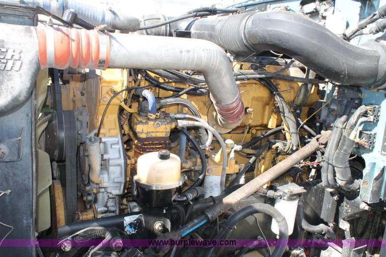 image for item J1407 2007 Peterbilt 379 semi truck